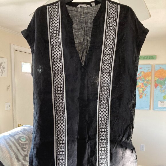 Altheta XS Women's Black and White Beach Cover Up - Picture 1 of 3